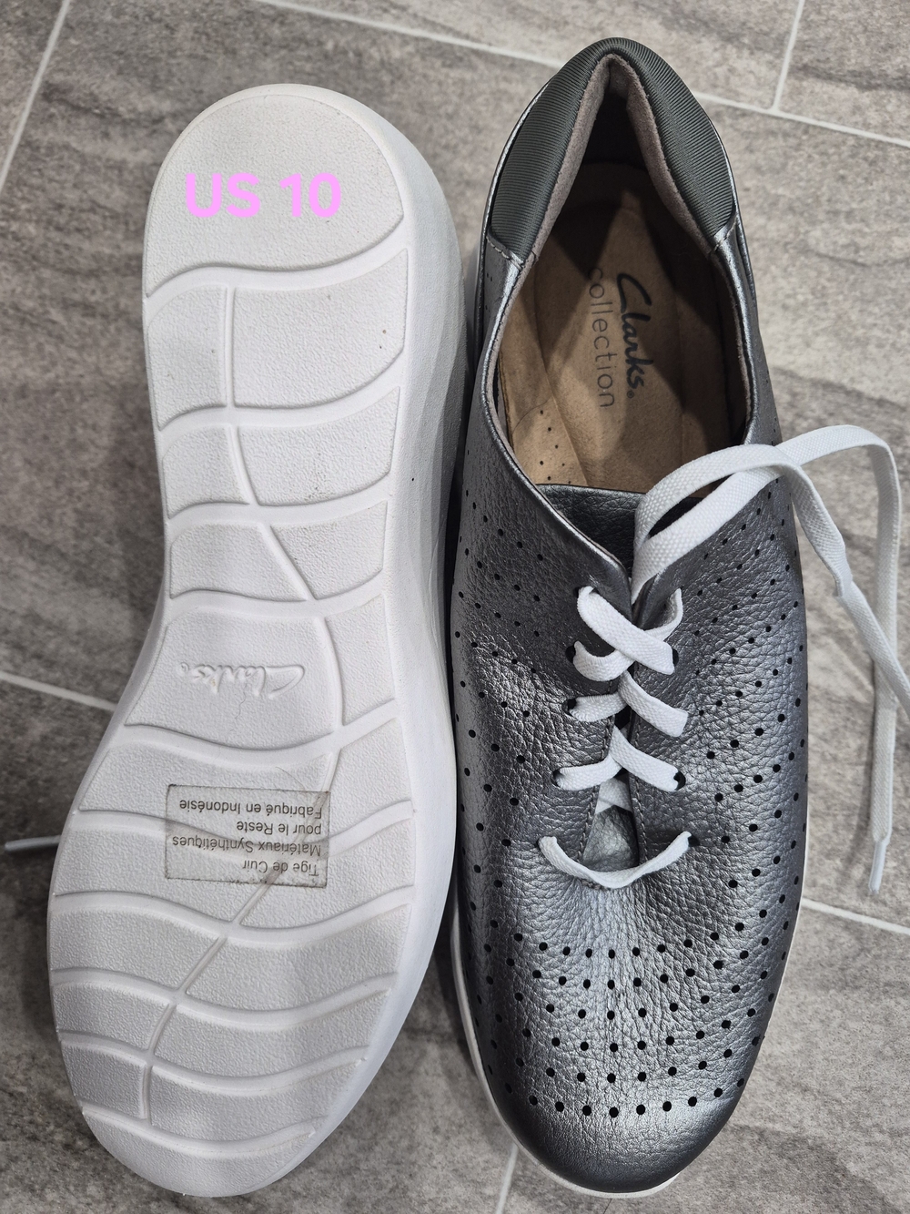 Clarks Metallic Gray Perforated Lace-Up Athletic Sneakers